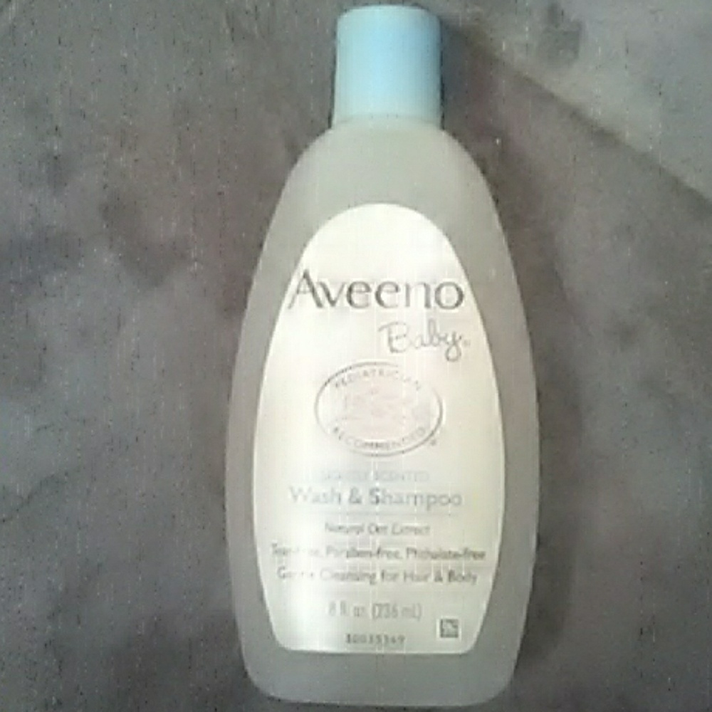 Baby  wash/shampoo